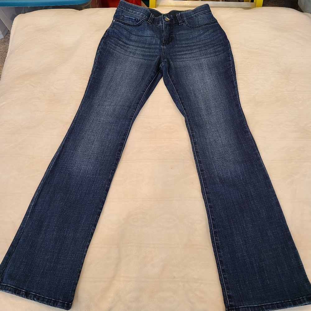 LEE Regular fit bootcut Mid rise flex motion waist elastic jeans